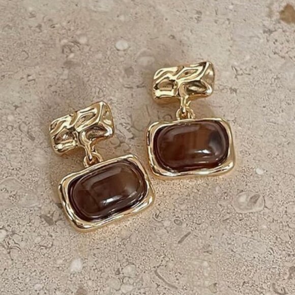 Vintage Elegance Brown & Gold Dangle Earrings - Picture 3 of 5